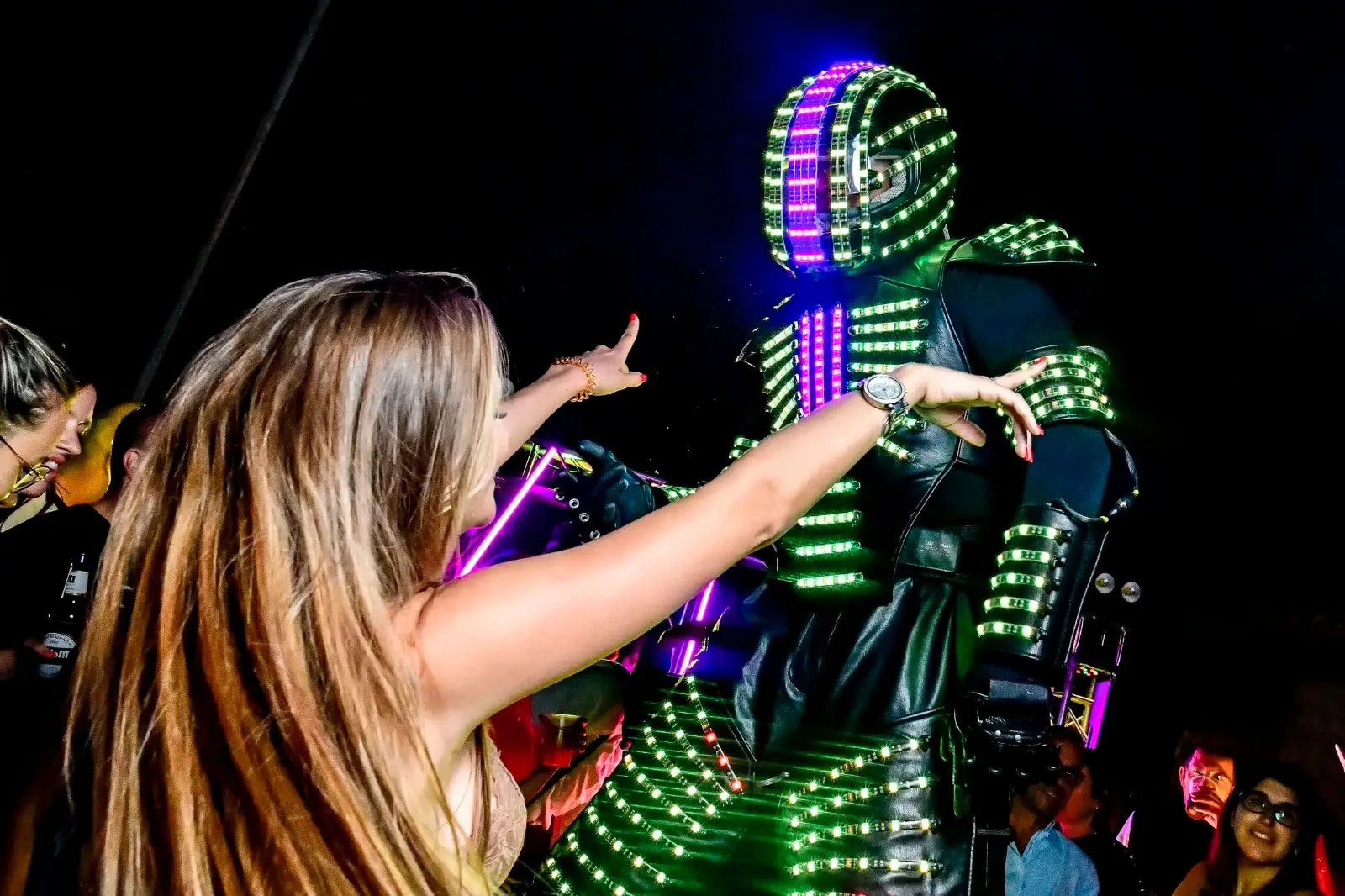 Shows Bogotá — Hora loca y animación en Bogotá