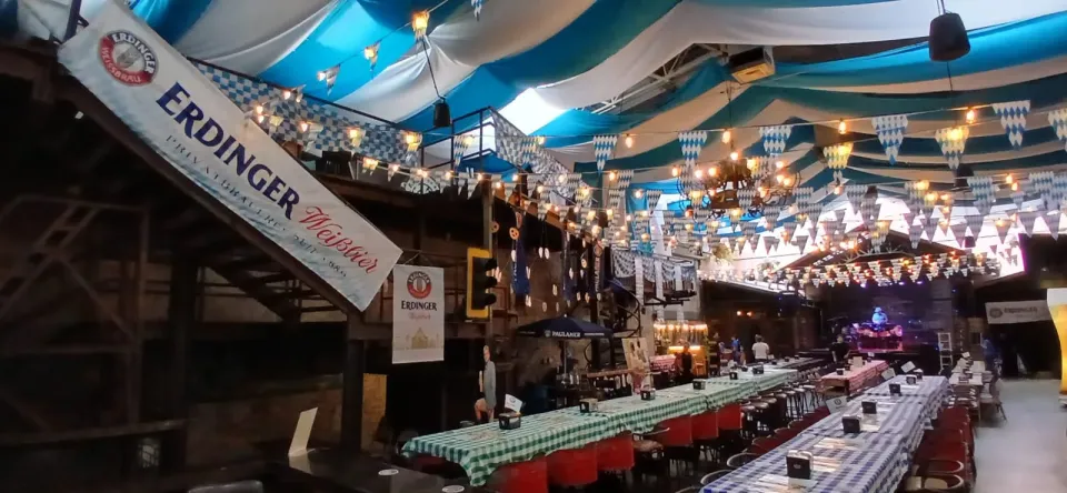 Red Macaw Bar & Brewery — Salones de eventos en Medellín
