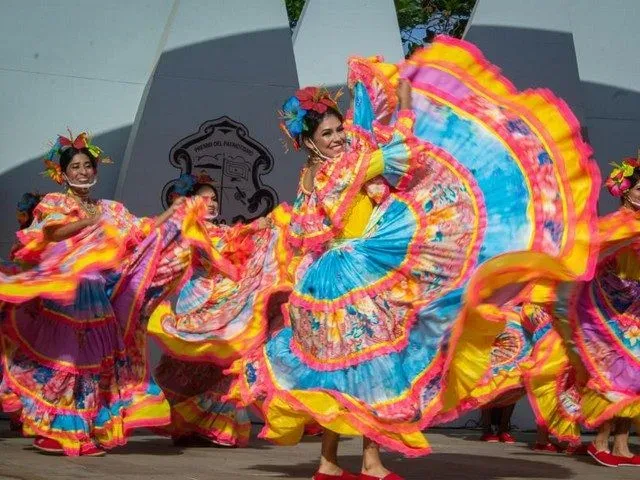 Show de carnaval — Hora loca y animación en Bogotá
