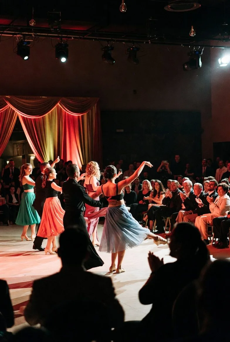 Rumba dirigida — Hora loca y animación en Bogotá